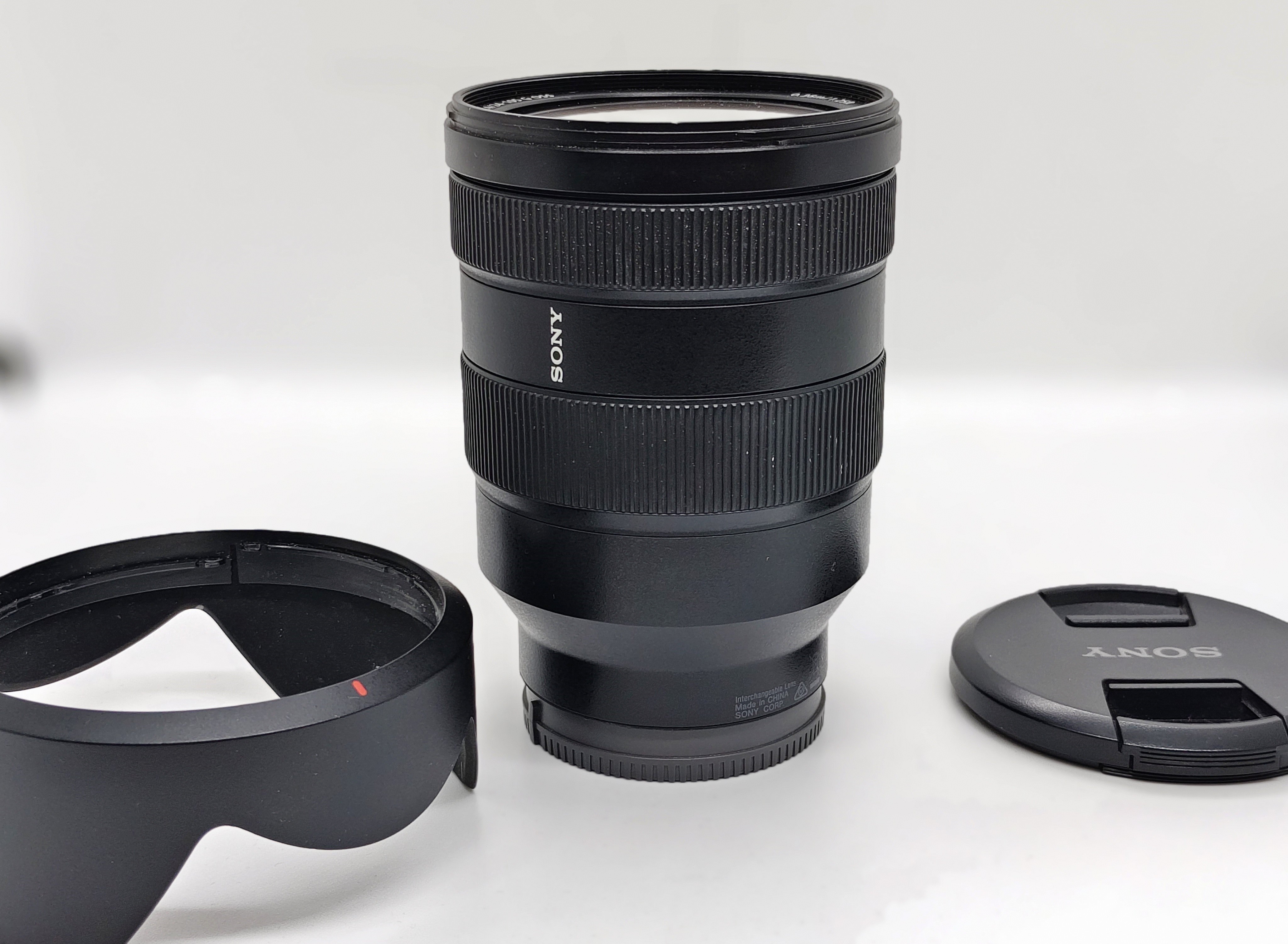 Sony FE 24-105mm f/4 G OSS Lens