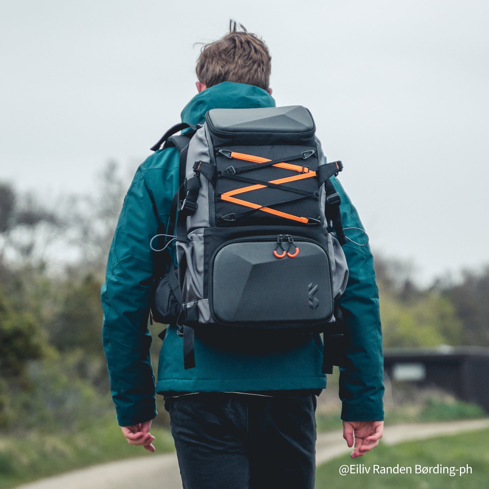 32L Pro Large Camera Backpack for 17