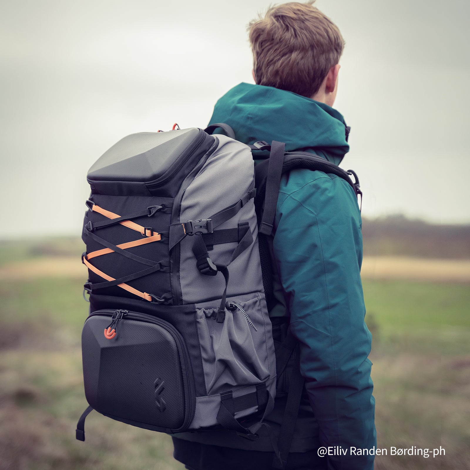 32L Pro Large Camera Backpack for 17